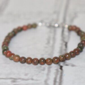 Beautiful NWoT Natural stone and silver Unakite bracelet 7.5"